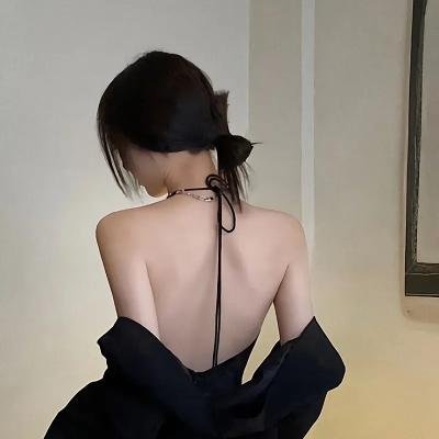 衰仔斗邪神
